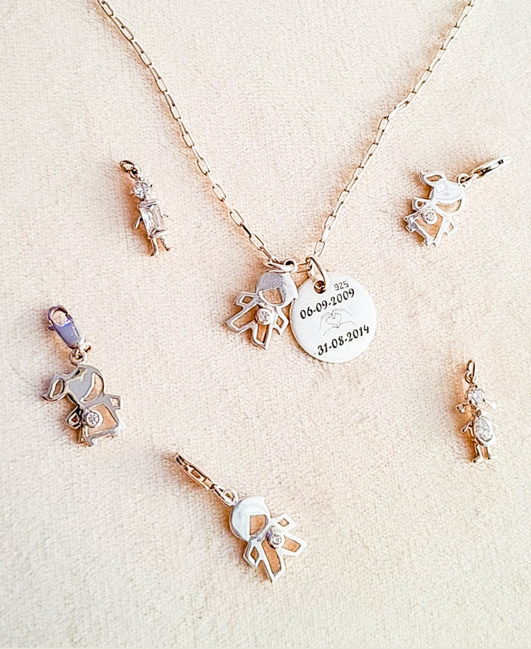 Joyas personalizadas en plata 925 con iniciales y símbolos