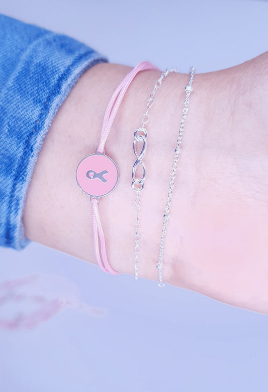 Pulsera macramé lazo